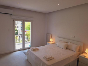 Comfy Apartment In Nea Smirni